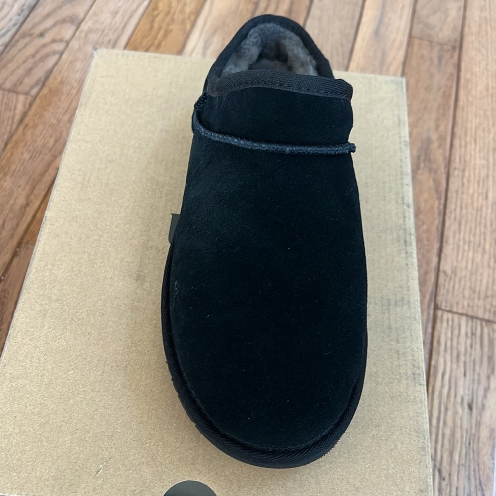 UGG® Classic Slipper (Women)